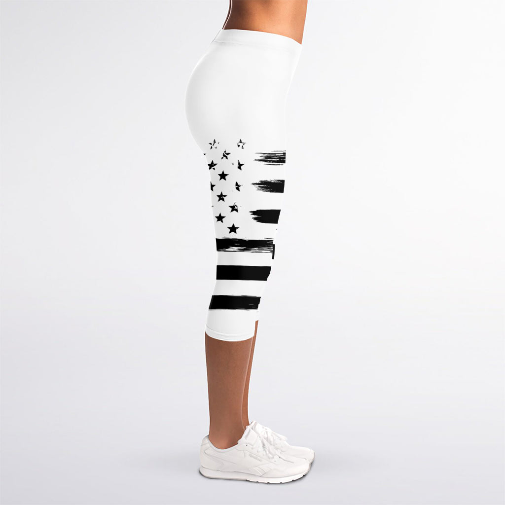White And Black USA Flag Print Women's Capri Leggings
