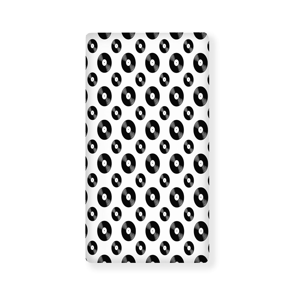 White And Black Vinyl Pattern Print Baby Crib Sheet