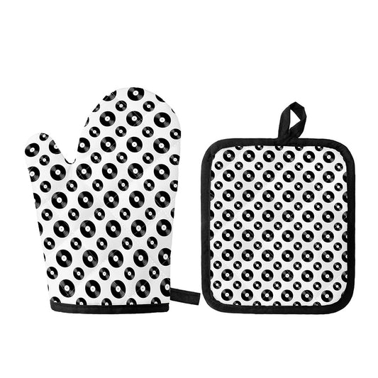 White And Black Vinyl Pattern Print Oven Mitt And Pot Holder Set
