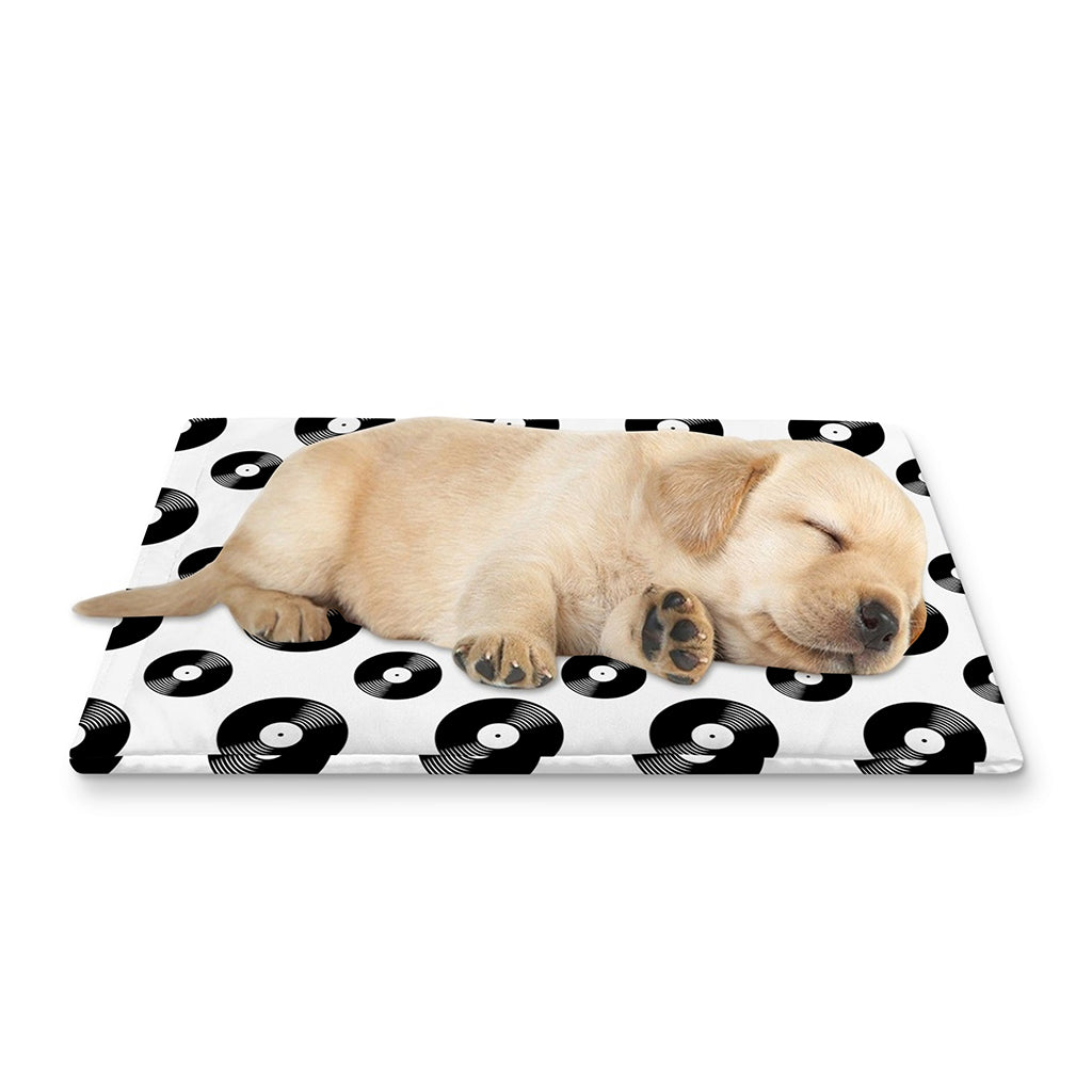 White And Black Vinyl Pattern Print Pet Cooling Mat Cover