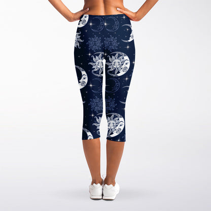 White And Blue Celestial Pattern Print Women's Capri Leggings