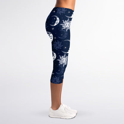 White And Blue Celestial Pattern Print Women's Capri Leggings