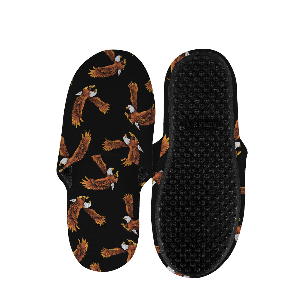 White And Brown Eagle Pattern Print Slippers