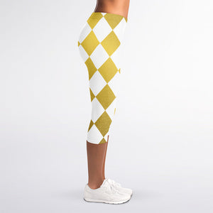 White And Gold Harlequin Pattern Print Women's Capri Leggings