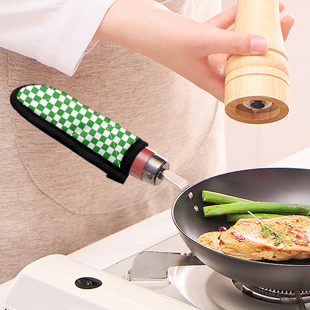 White And Green Checkered Print Skillet Handle Cover