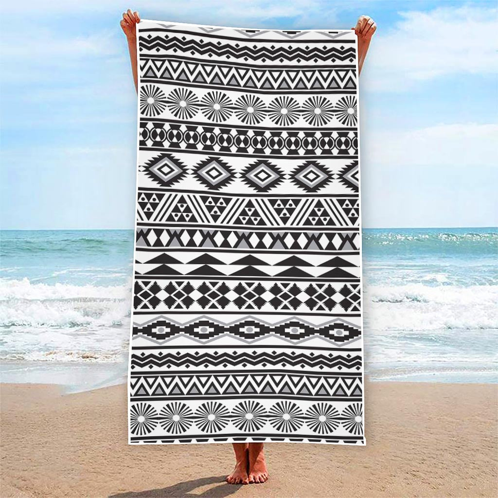 White And Grey Aztec Pattern Print Beach Towel