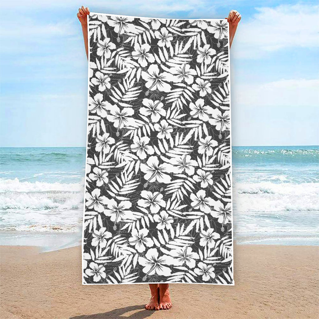 White And Grey Hawaiian Pattern Print Beach Towel