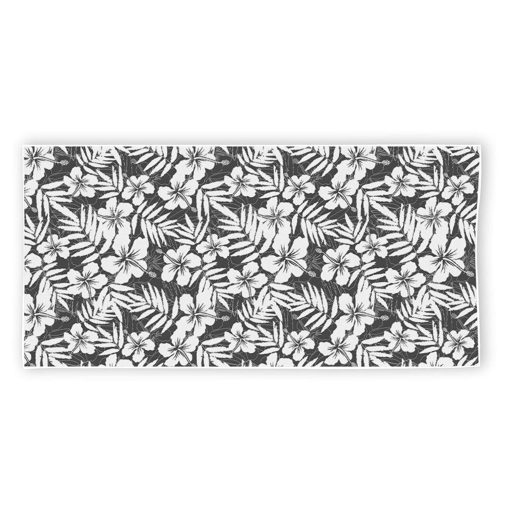 White And Grey Hawaiian Pattern Print Beach Towel