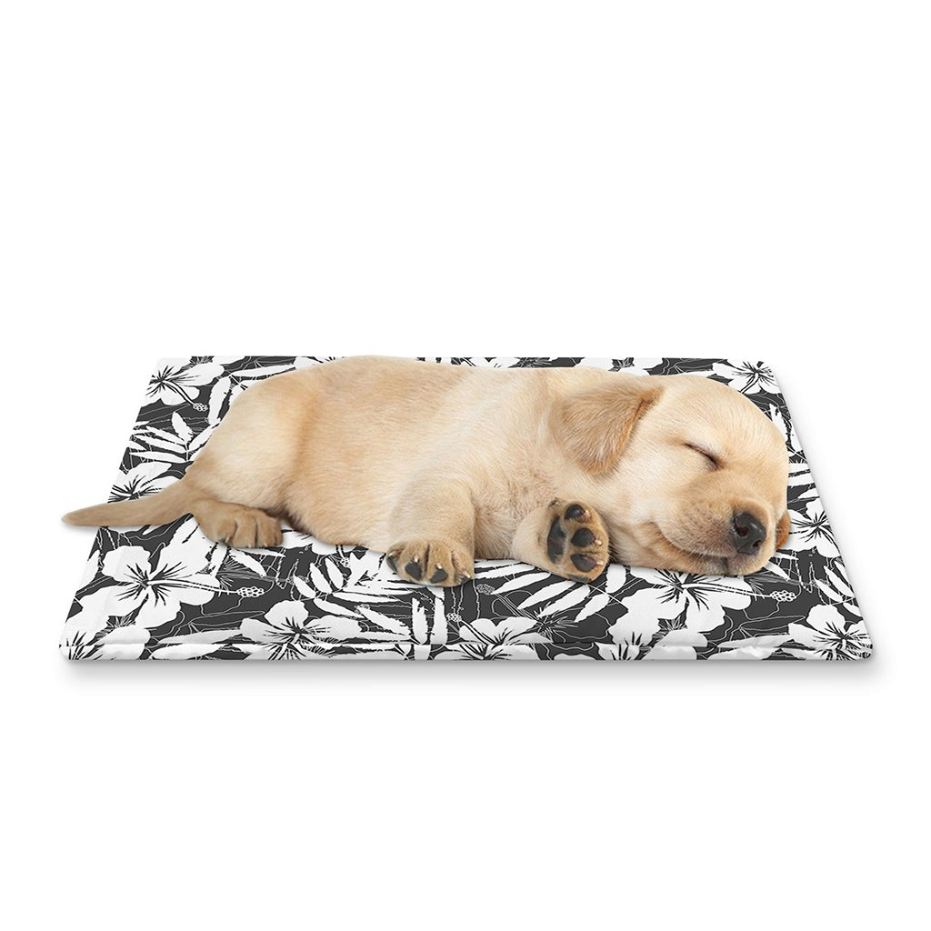 White And Grey Hawaiian Pattern Print Pet Cooling Mat Cover