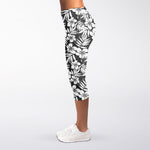 White And Grey Hawaiian Pattern Print Women's Capri Leggings