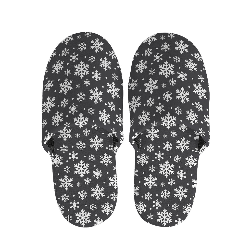 White And Grey Snowflake Pattern Print Slippers