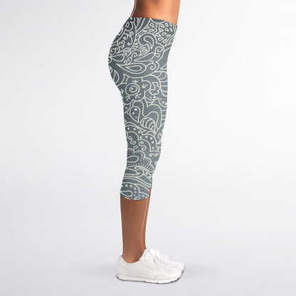 White And Grey Western Floral Print Women's Capri Leggings