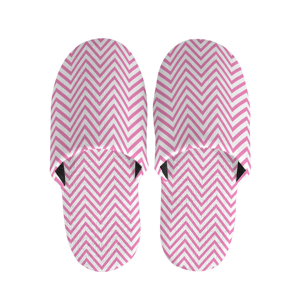 White And Pink Zigzag Pattern Print Slippers