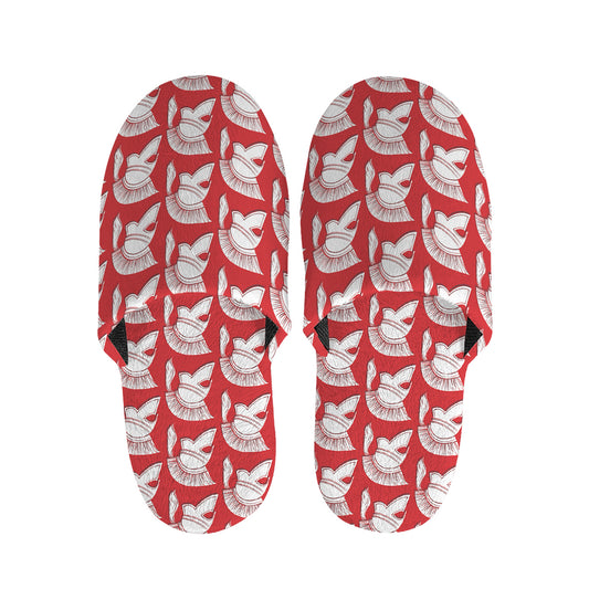 White And Red Spartan Pattern Print Slippers