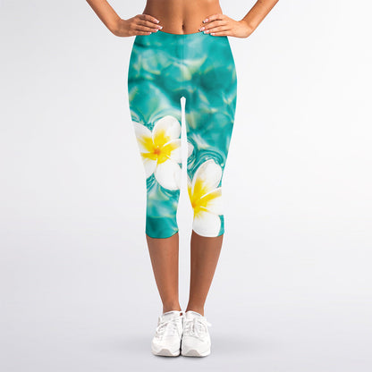 White And Yellow Plumeria In Water Print Women's Capri Leggings