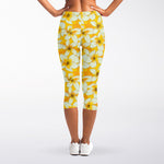 White And Yellow Plumeria Pattern Print Women's Capri Leggings