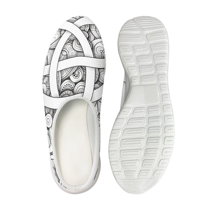White Celtic Trinity Knot Symbol Print Mesh Casual Shoes
