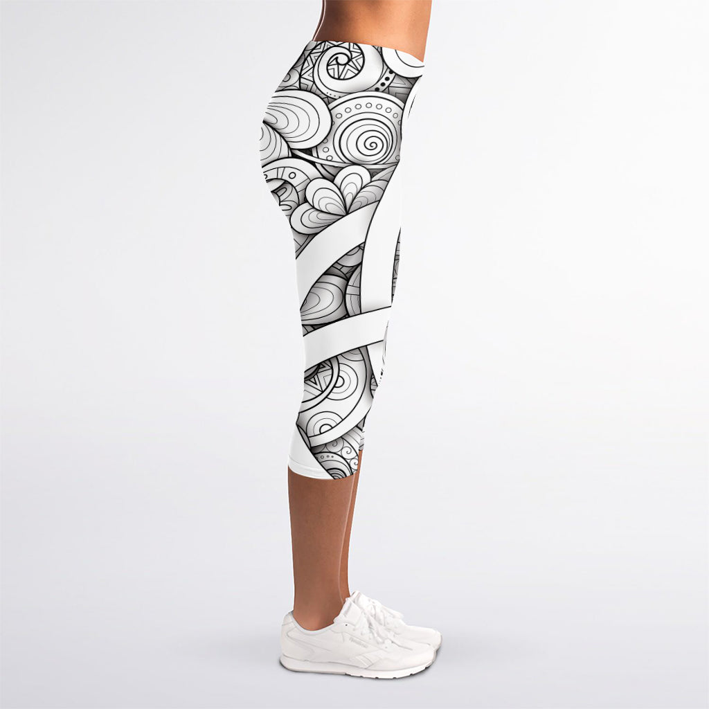 White Celtic Trinity Knot Symbol Print Women's Capri Leggings