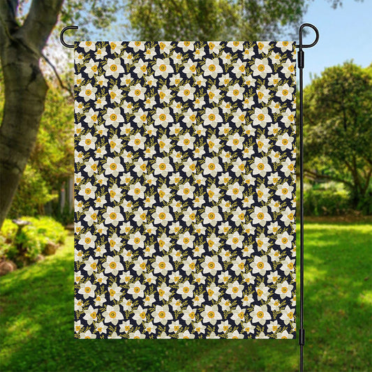 White Daffodil Flower Pattern Print Garden Flag