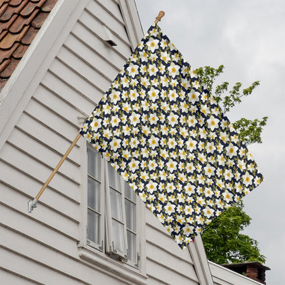White Daffodil Flower Pattern Print House Flag