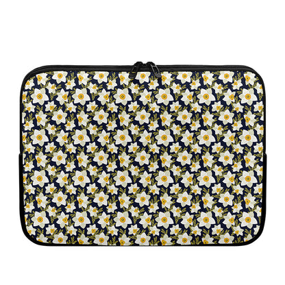White Daffodil Flower Pattern Print Laptop Sleeve