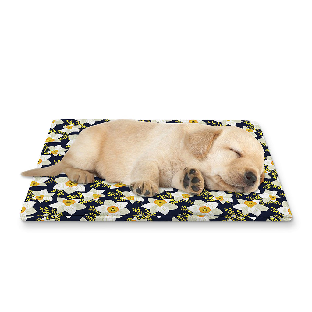 White Daffodil Flower Pattern Print Pet Cooling Mat Cover