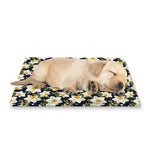 White Daffodil Flower Pattern Print Pet Cooling Mat Cover