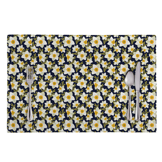 White Daffodil Flower Pattern Print Placemat