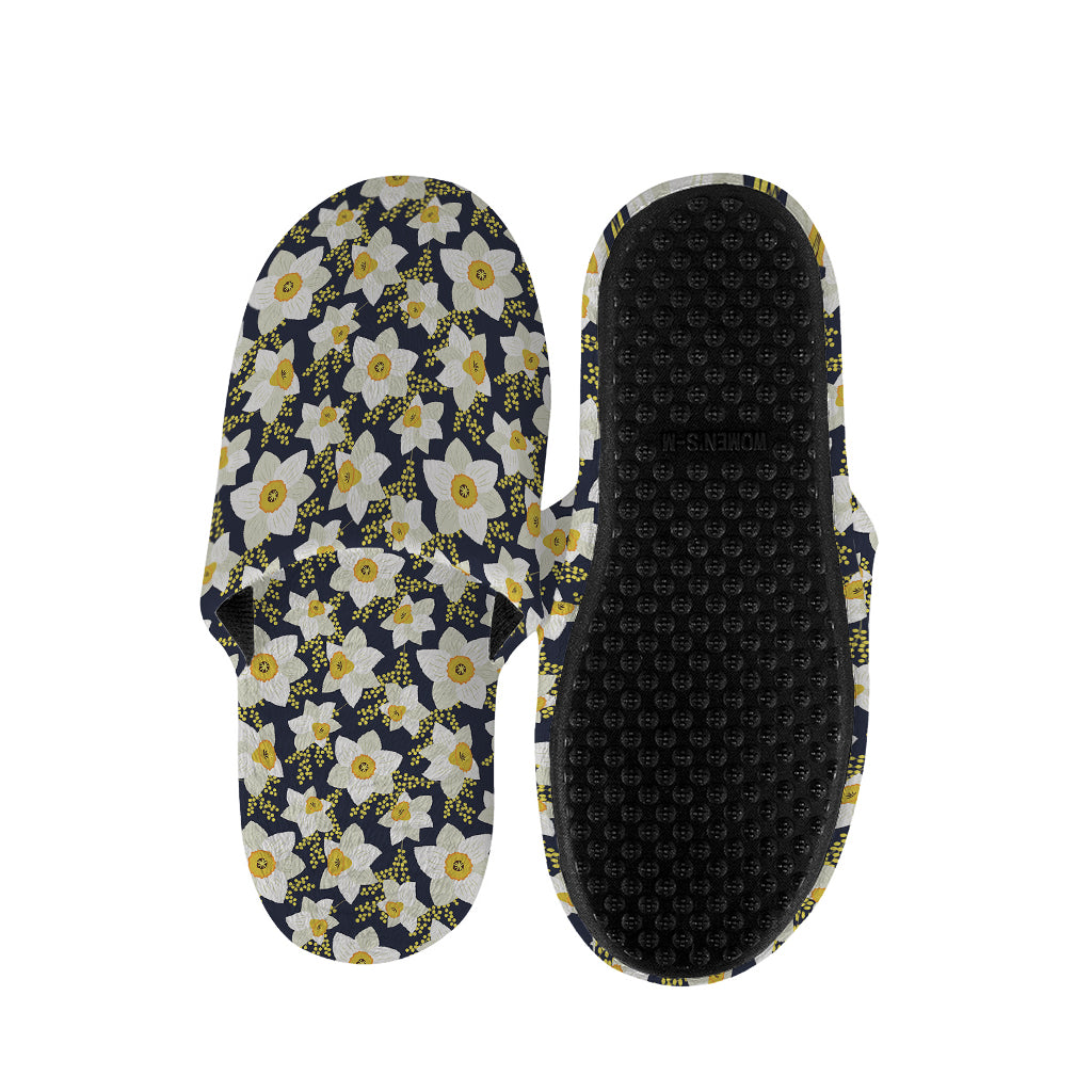 White Daffodil Flower Pattern Print Slippers