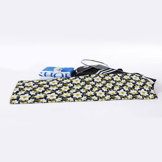 White Daffodil Flower Pattern Print Sports Towel