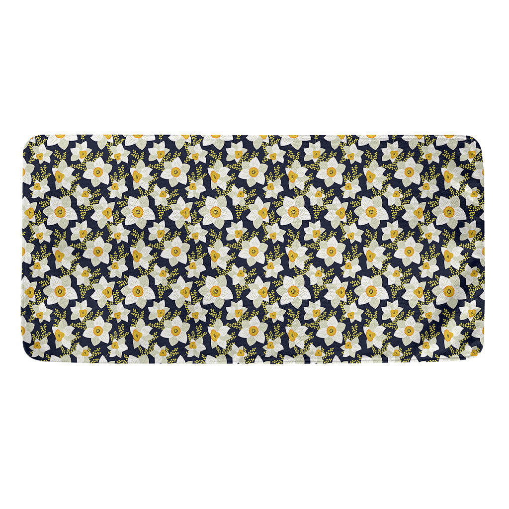 White Daffodil Flower Pattern Print Towel