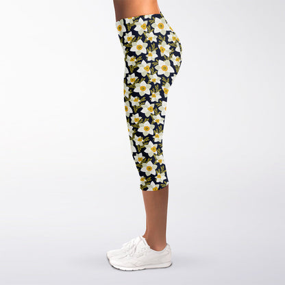 White Daffodil Flower Pattern Print Women's Capri Leggings