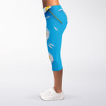 White Daisy Flower Print Women's Capri Leggings