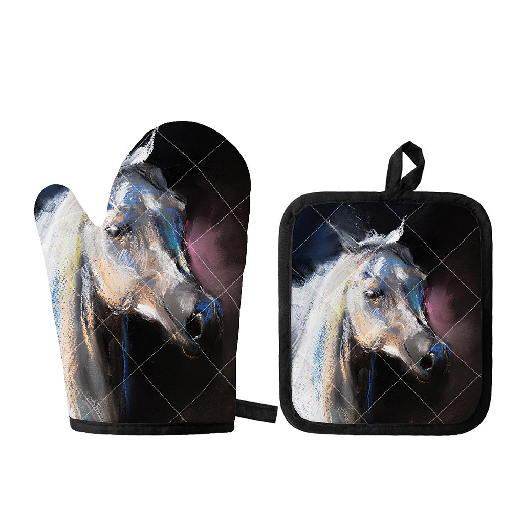 White Horse Portrait Print Oven Mitt And Pot Holder Set