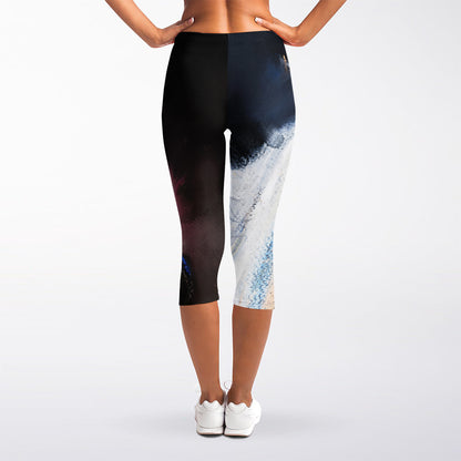 White Horse Portrait Print Women's Capri Leggings