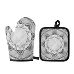 White Kaleidoscope Print Oven Mitt And Pot Holder Set