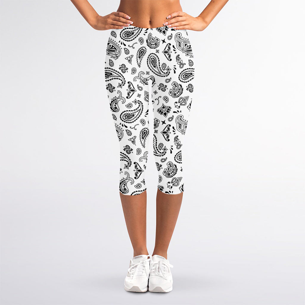 White Paisley Bandana Pattern Print Women's Capri Leggings