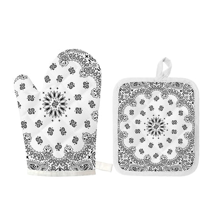 White Paisley Bandana Print Oven Mitt And Pot Holder Set