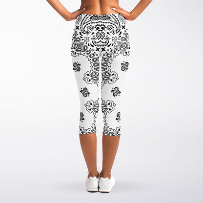 White Paisley Bandana Print Women's Capri Leggings