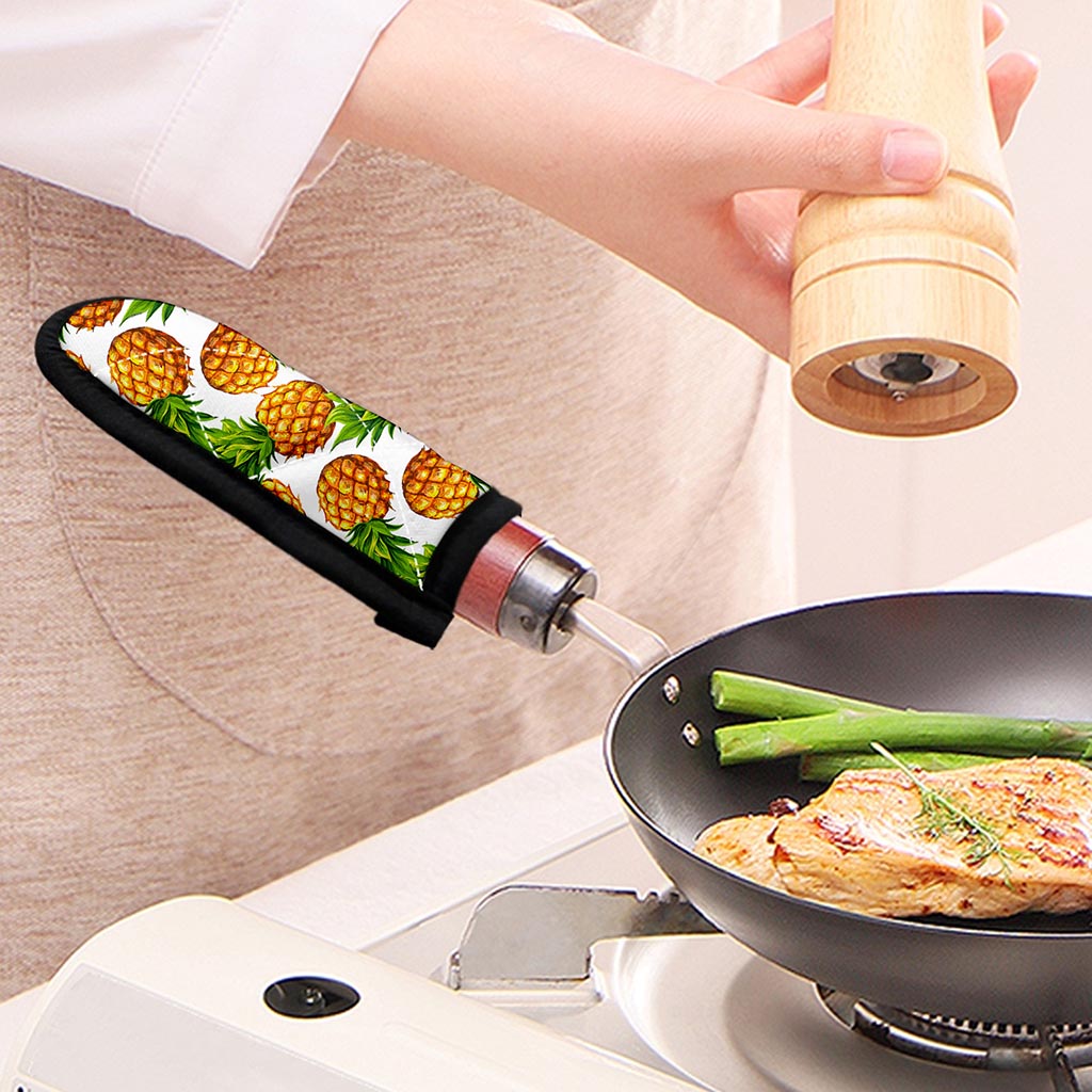 White Summer Pineapple Pattern Print Skillet Handle Cover