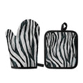 White Tiger Stripe Pattern Print Oven Mitt And Pot Holder Set