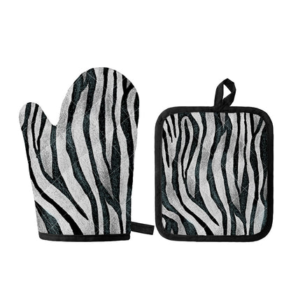 White Tiger Stripe Pattern Print Oven Mitt And Pot Holder Set