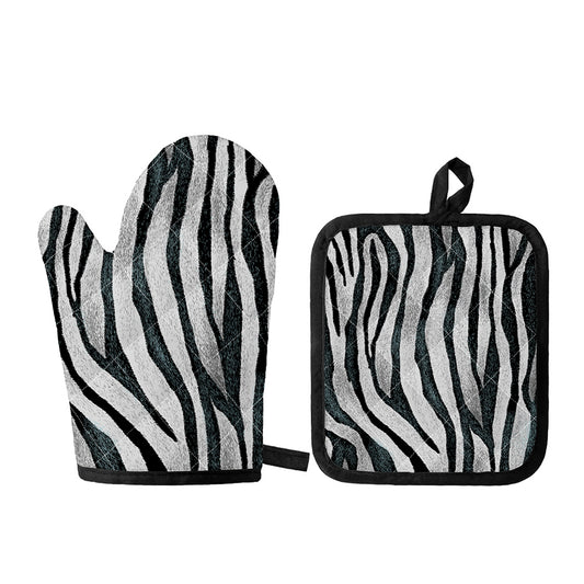 White Tiger Stripe Pattern Print Oven Mitt And Pot Holder Set