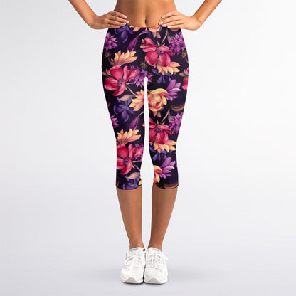 Wild Flower Print Women's Capri Leggings