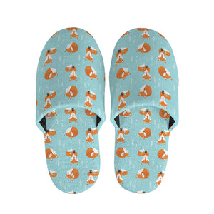 Winter Fox Pattern Print Slippers