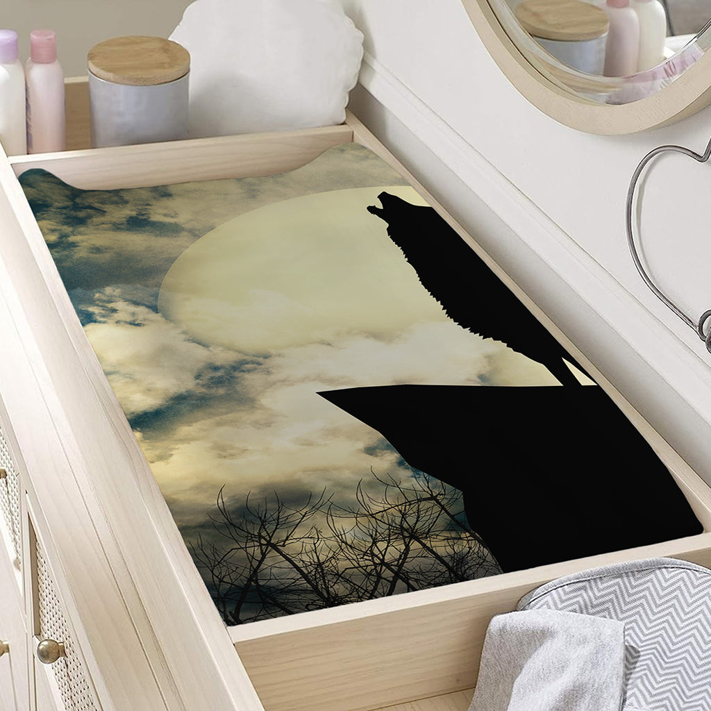 Wolf Howling At The Full Moon Print Changing Pad Cover