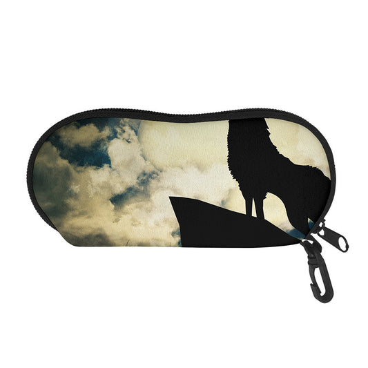 Wolf Howling At The Full Moon Print Glasses Case