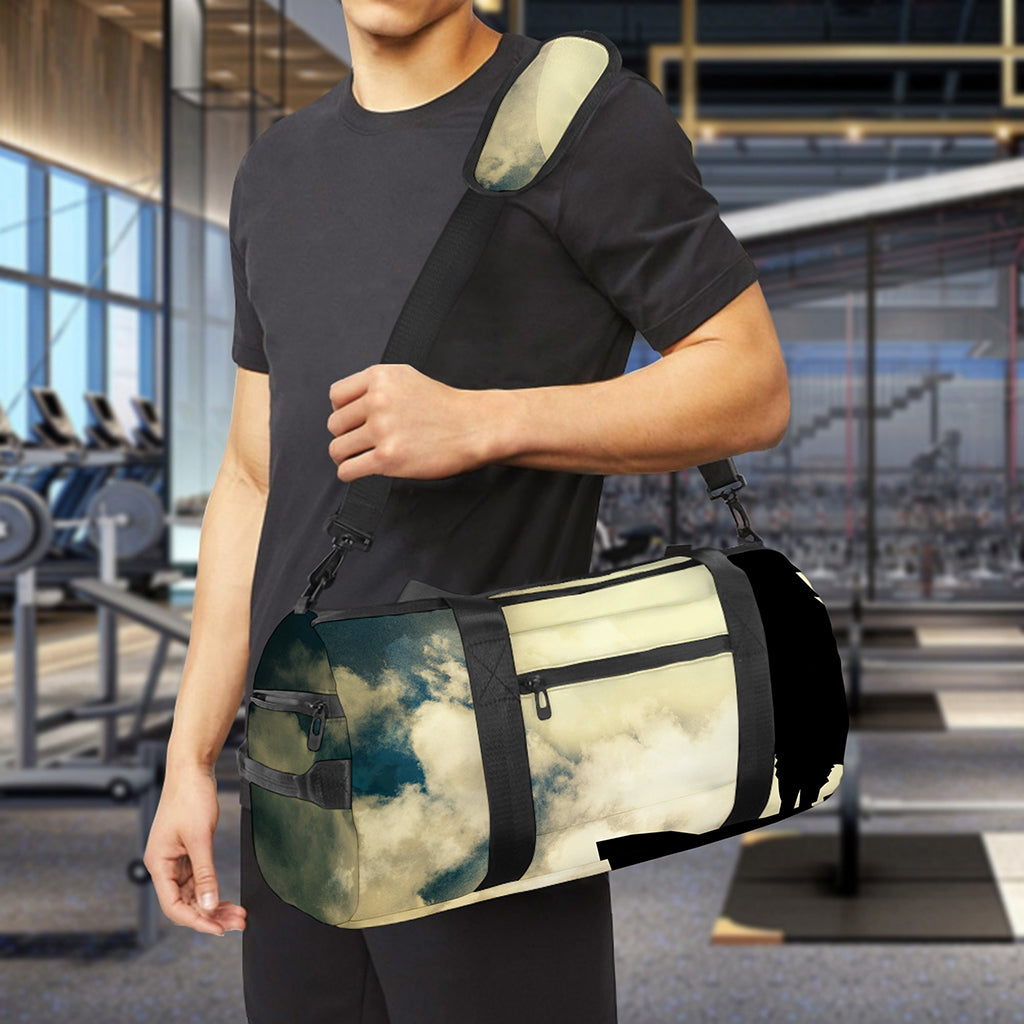 Wolf Howling At The Full Moon Print Gym Bag