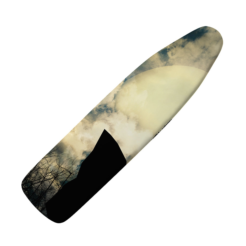 Wolf Howling At The Full Moon Print Ironing Board Cover