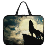 Wolf Howling At The Full Moon Print Laptop Sleeve With Handle